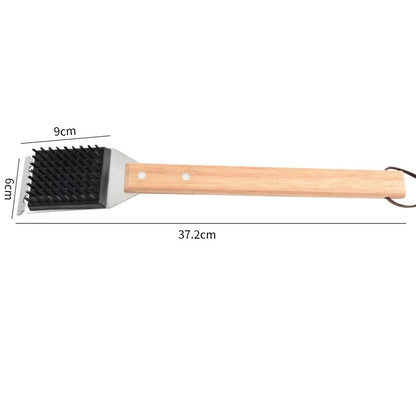 Grillborste med stålborst och träskaft