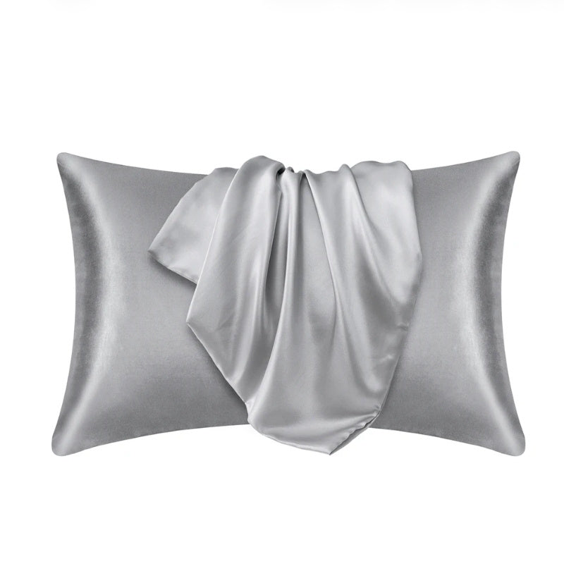 Lyxigt örngott 51x66 cm med slät och sval känsla Silver